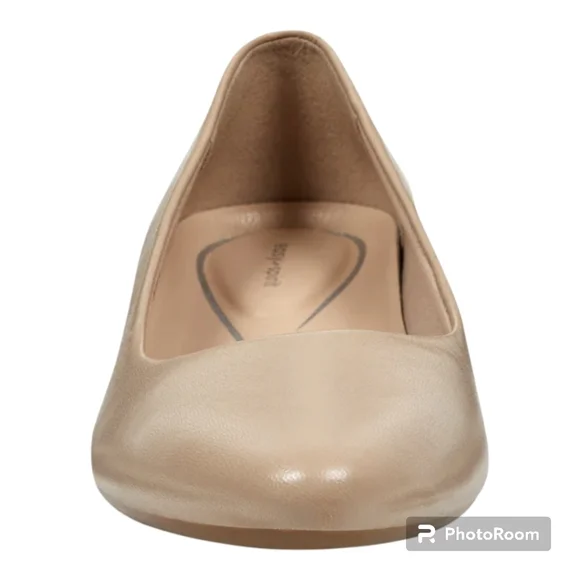 NIB Easy Spirit Caldise Leather Low Heel Dress Shoes in Natural Women's 7 WIDE - Picture 3 of 7